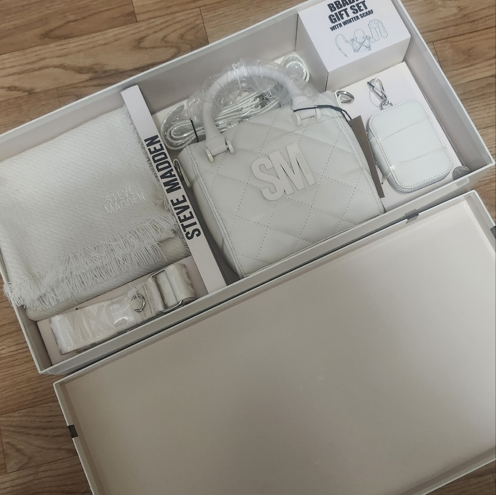 Steve madden bag set